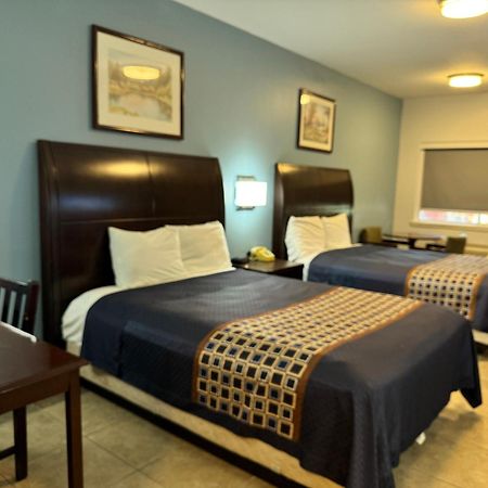 Texas Inn And Suites City Center At University Dr. Edinburg Exteriér fotografie