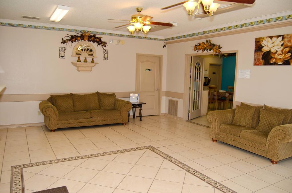 Texas Inn And Suites City Center At University Dr. Edinburg Exteriér fotografie