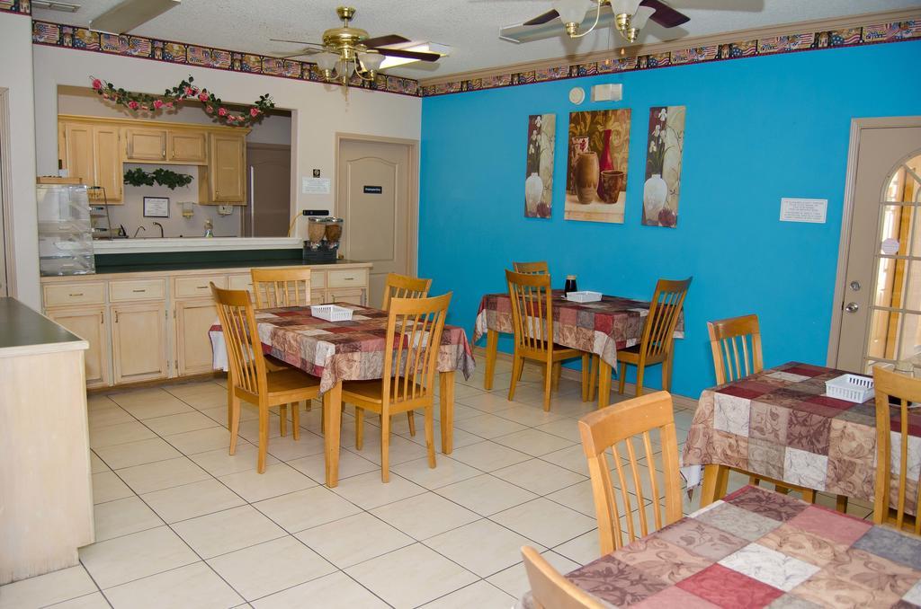 Texas Inn And Suites City Center At University Dr. Edinburg Exteriér fotografie