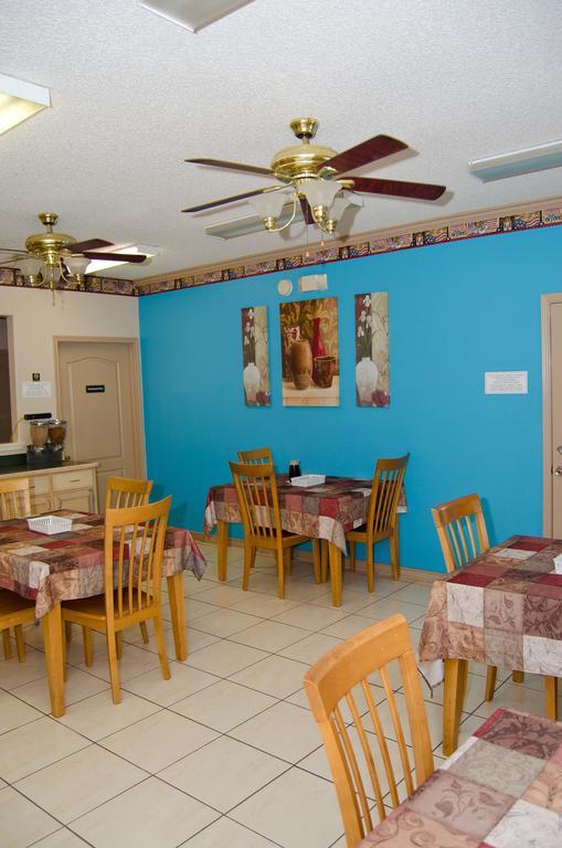 Texas Inn And Suites City Center At University Dr. Edinburg Exteriér fotografie