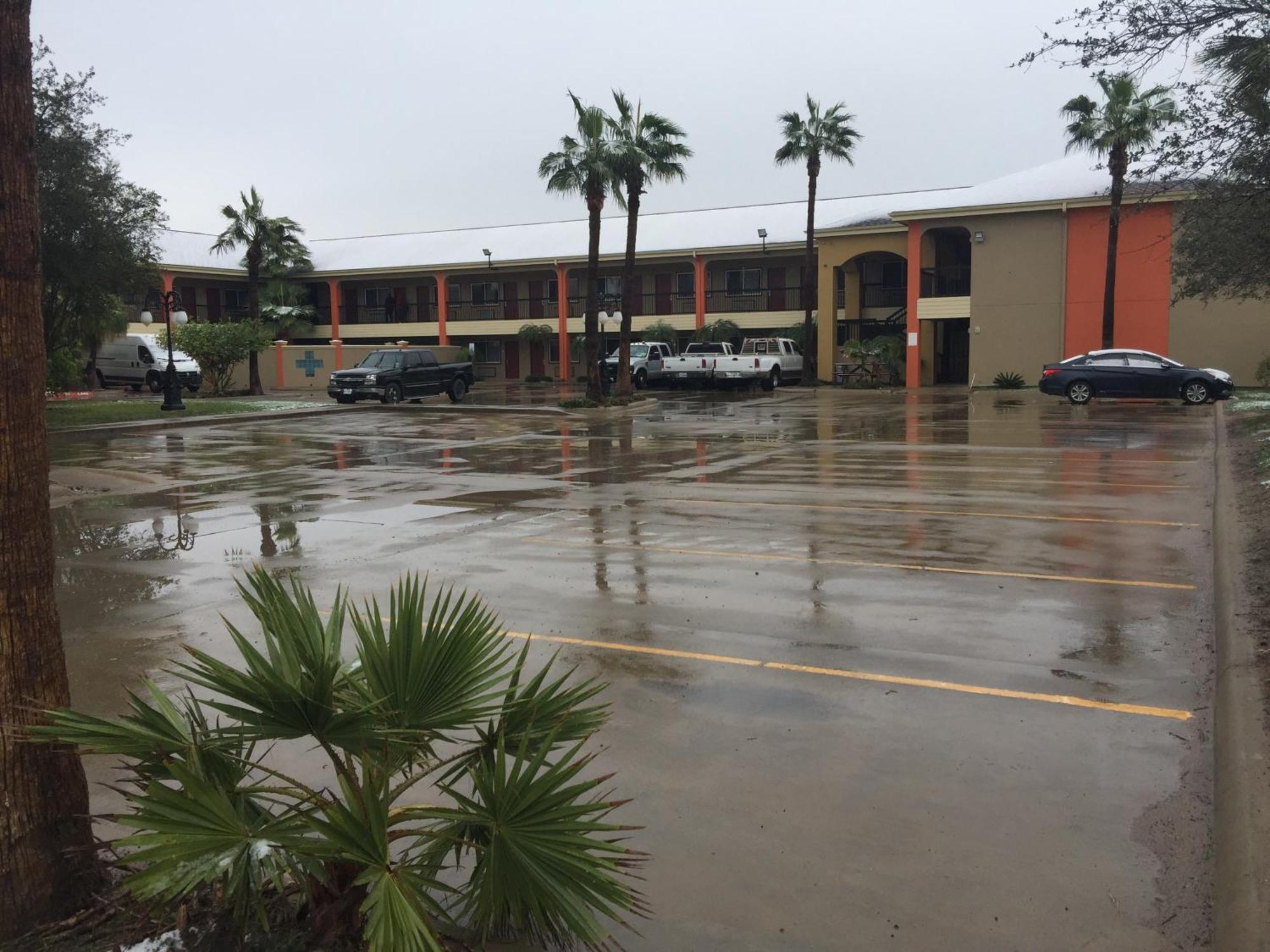 Texas Inn And Suites City Center At University Dr. Edinburg Exteriér fotografie