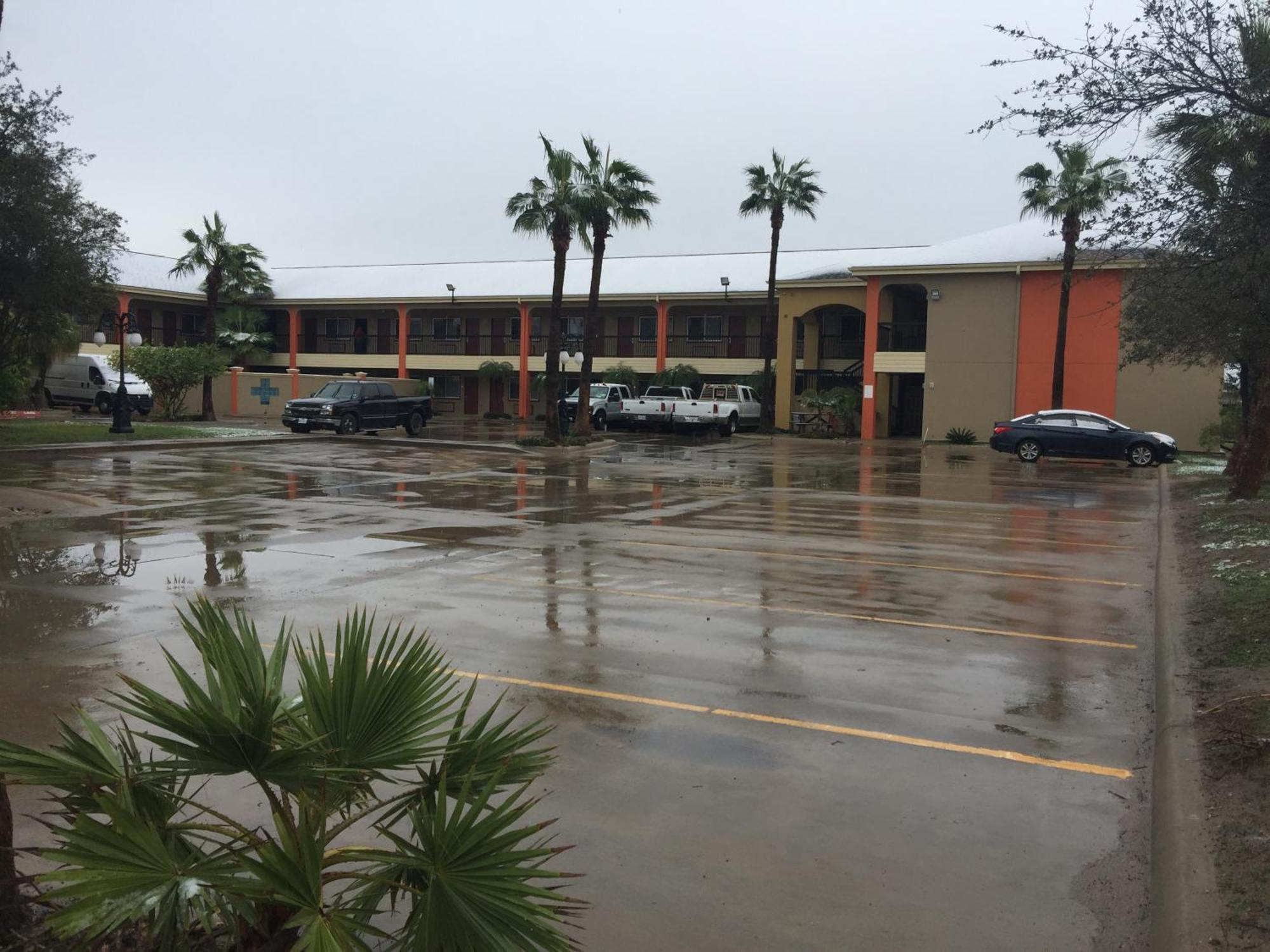 Texas Inn And Suites City Center At University Dr. Edinburg Exteriér fotografie