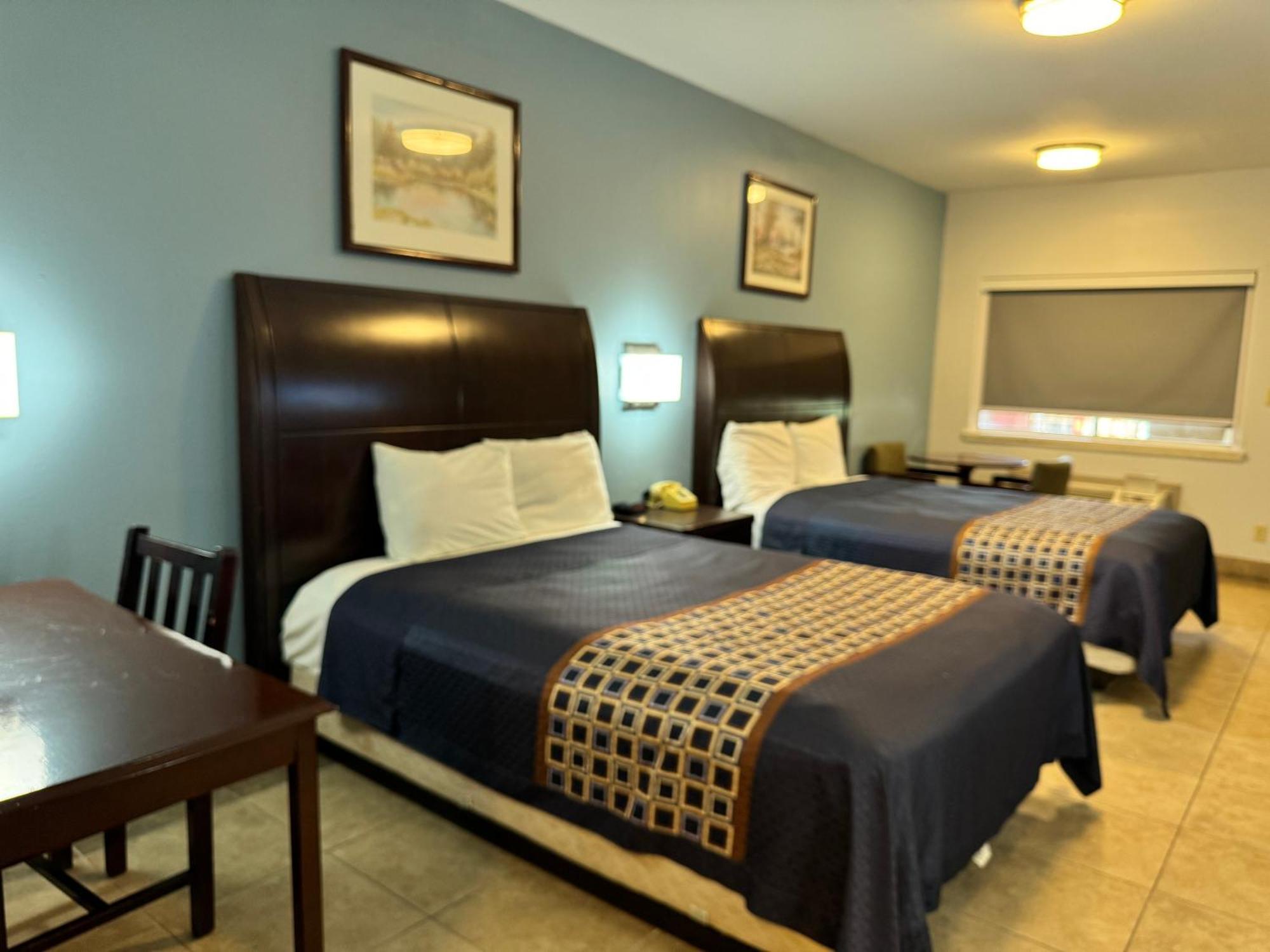 Texas Inn And Suites City Center At University Dr. Edinburg Exteriér fotografie