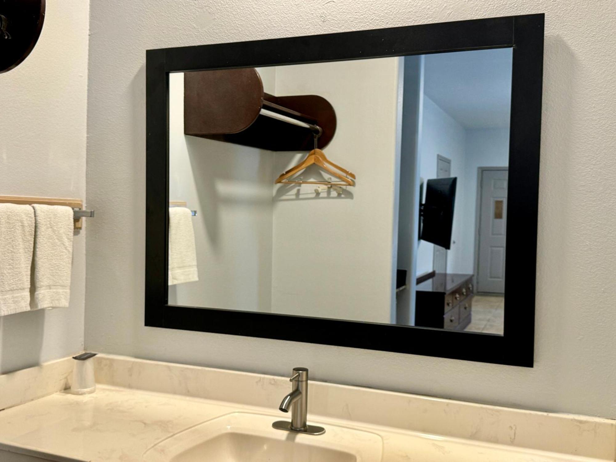 Texas Inn And Suites City Center At University Dr. Edinburg Exteriér fotografie