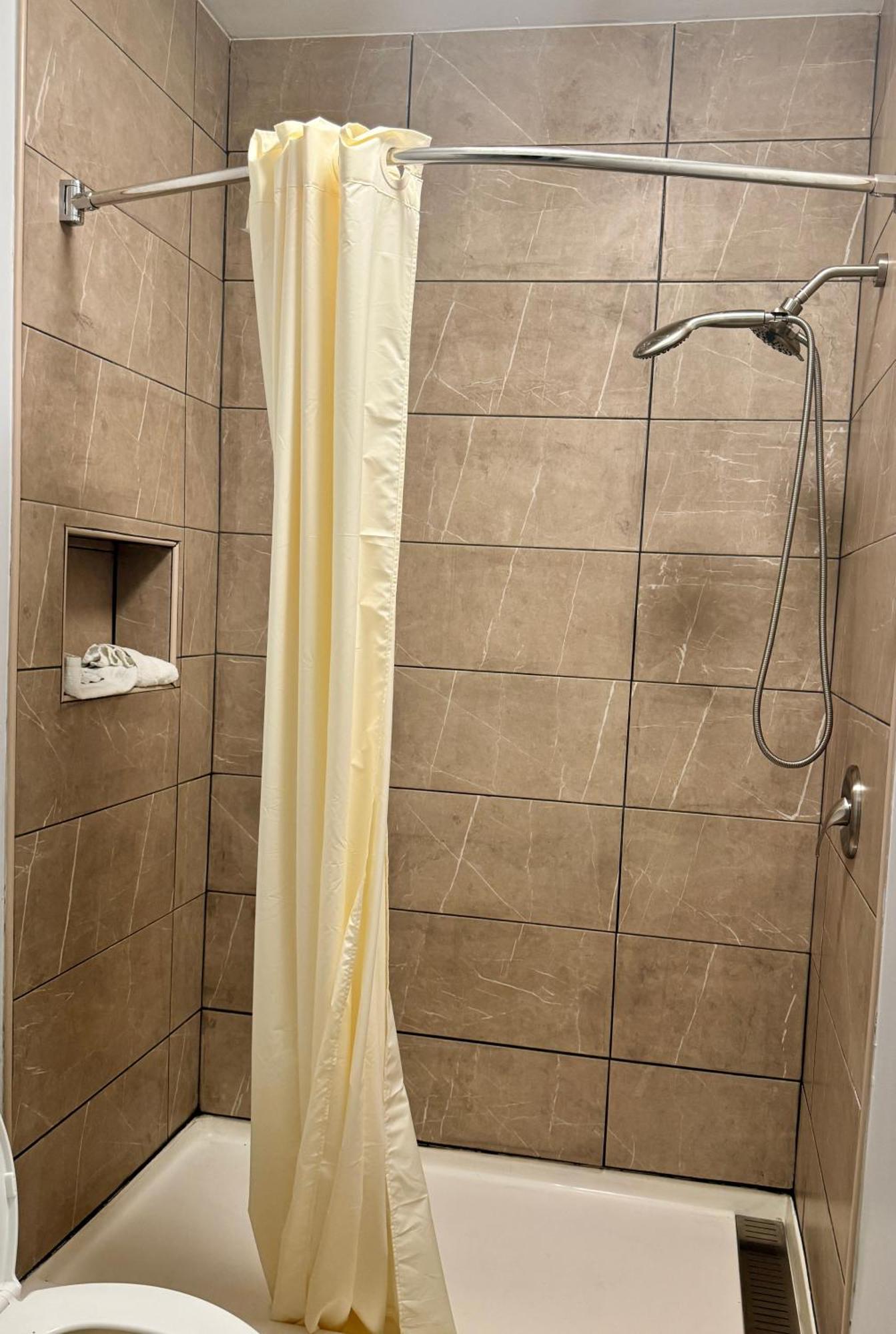Texas Inn And Suites City Center At University Dr. Edinburg Exteriér fotografie