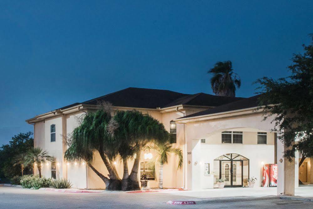 Texas Inn And Suites City Center At University Dr. Edinburg Exteriér fotografie